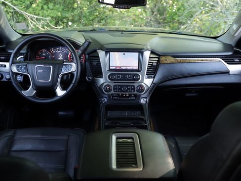 Used 2015 GMC Yukon Denali w/ Premium Package AWD/4WD image 25