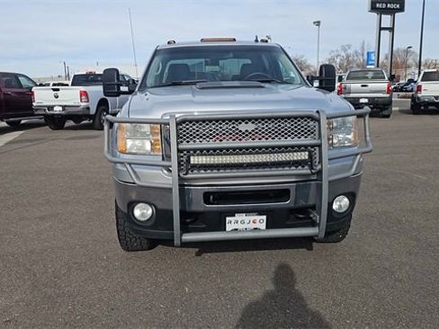 Used 2014 GMC Sierra 3500 SLT w/ SLT Convenience Package image 3