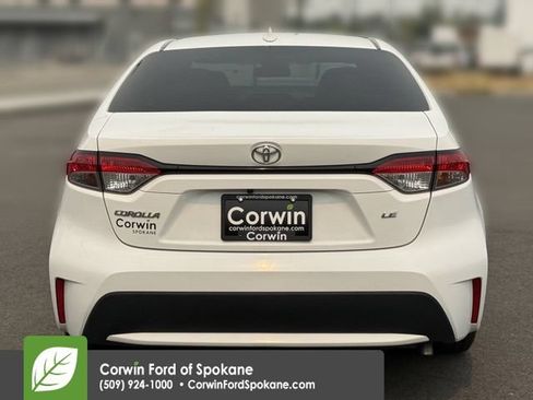 Used 2021 Toyota Corolla LE w/ Carpet Mat Package (TMS) FWD image 16