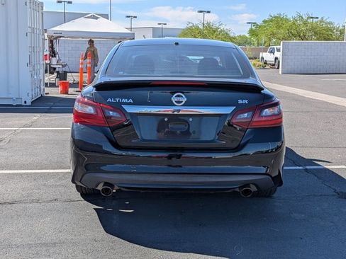 Used 2017 Nissan Altima 2.5 SR w/ Midnight Edition Package image 6