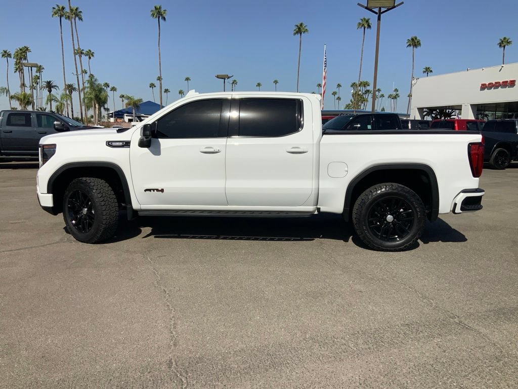Used 2022 GMC Sierra 1500 AT4 w/ AT4 Premium Package AWD/4WD image 9