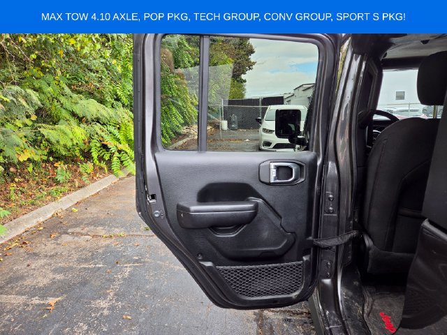 Used 2021 Jeep Gladiator Sport AWD/4WD image 18