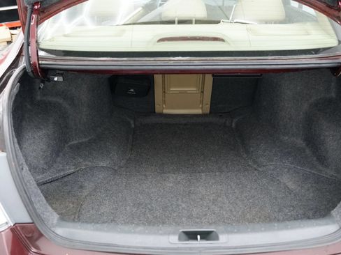 Used 2011 Honda Accord EX-L image 24