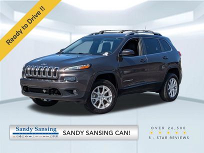 Used 2018 Jeep Cherokee Latitude Plus w/ Comfort/Convenience Group
