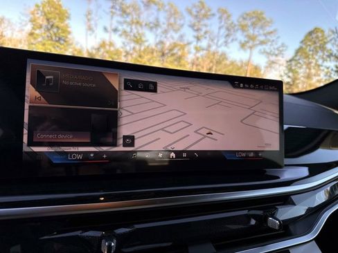 New 2026 BMW X6 xDrive40i w/ Climate Comfort Package image 25