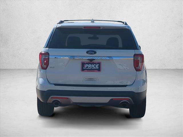 Used 2017 Ford Explorer XLT w/ Equipment Group 201A FWD image 7
