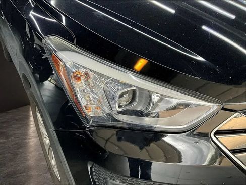 Used 2013 Hyundai Santa Fe Limited w/ Technology Pkg FWD image 31