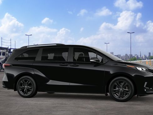 New 2026 Toyota Sienna XSE AWD/4WD image 13
