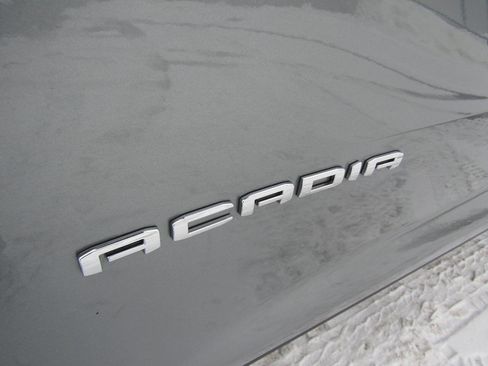 Used 2025 GMC Acadia Elevation image 35