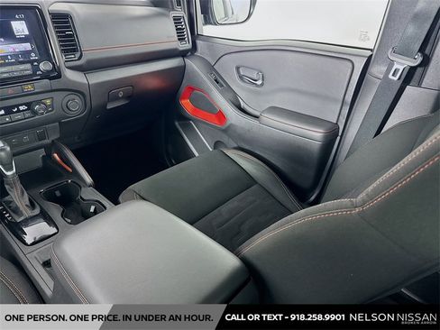 Used 2024 Nissan Frontier Pro-X image 21