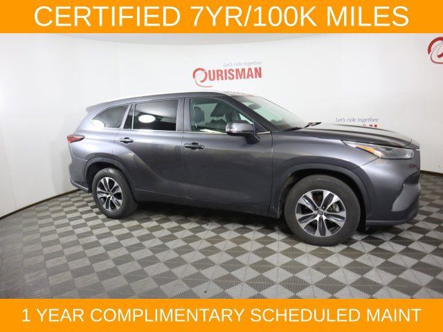 Used 2024 Toyota Highlander XLE FWD image 22