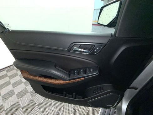 Used 2020 Chevrolet Tahoe Premier w/ Max Trailering Package AWD/4WD image 15