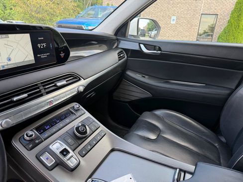 Used 2021 Hyundai Palisade Limited FWD image 12