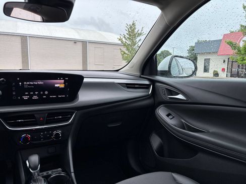 Used 2025 Buick Encore GX Preferred FWD image 35