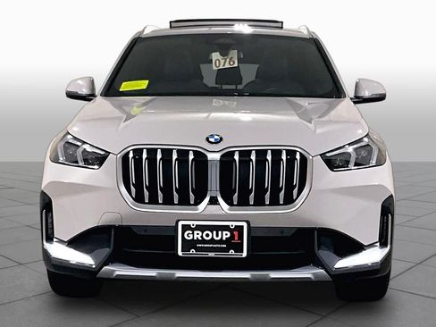 Used 2026 BMW X1 xDrive28i w/ Technology Package AWD/4WD image 3