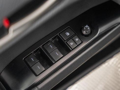 Certified 2025 Toyota Camry SE image 39