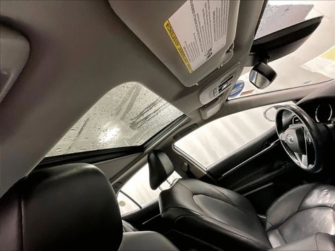 Used 2020 Toyota Camry XLE image 22