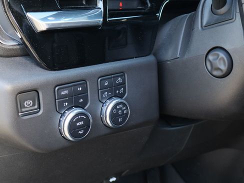 Certified 2023 GMC Sierra 1500 SLT image 12