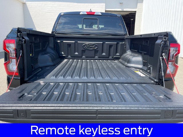 New 2026 Ford Ranger XLT w/ Black Appearance Package AWD/4WD image 13