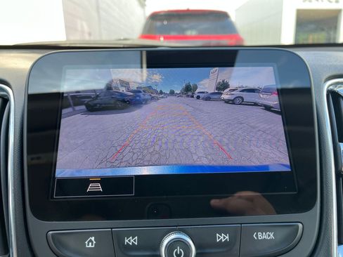 Used 2024 Chevrolet Malibu LT image 17