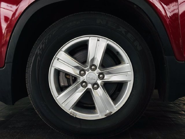 Used 2019 Chevrolet Trax LT w/ LT Convenience Package FWD image 27