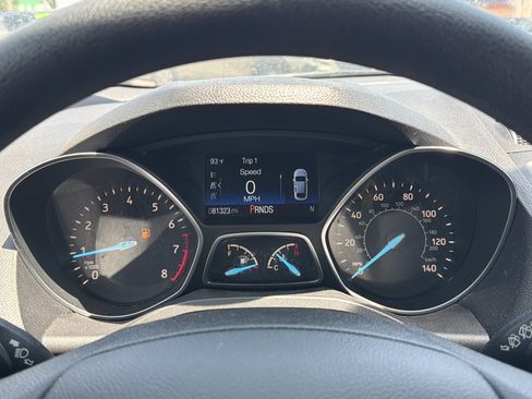 Used 2018 Ford Escape SE w/ SE Sync 3 Package FWD image 9