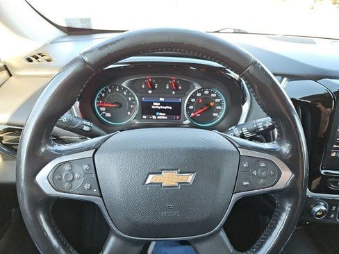 Used 2020 Chevrolet Traverse LT w/ Driver Confidence II Package image 21