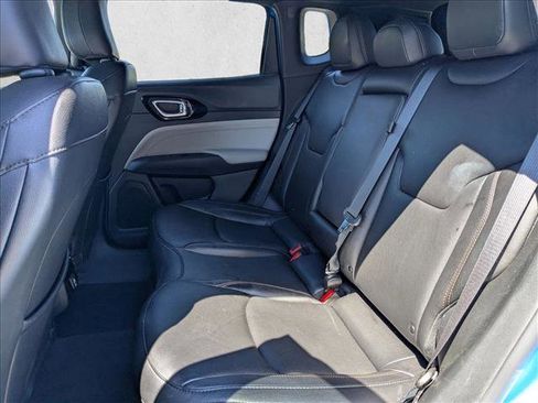 Used 2024 Jeep Compass Limited image 18