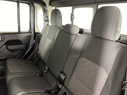 New 2026 Jeep Gladiator Mojave image 28