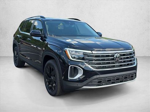 New 2026 Volkswagen Atlas SE FWD image 10