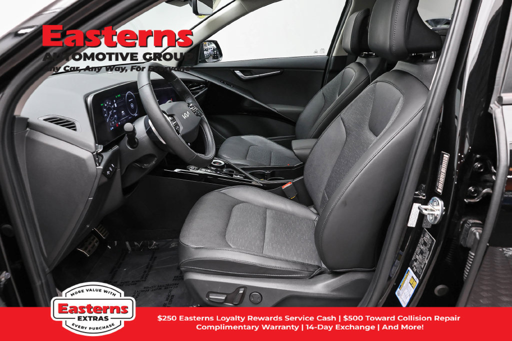 Used 2023 Kia Niro Wave w/ Wave Preserve Package FWD image 15