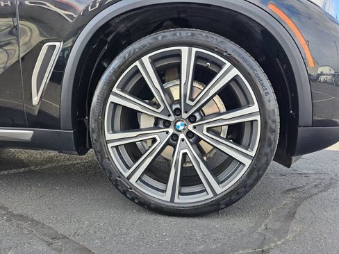Used 2021 BMW X5 xDrive40i AWD/4WD image 9