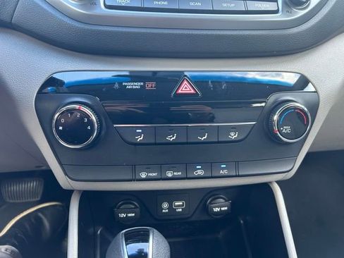 Used 2017 Hyundai Tucson SE AWD/4WD image 25