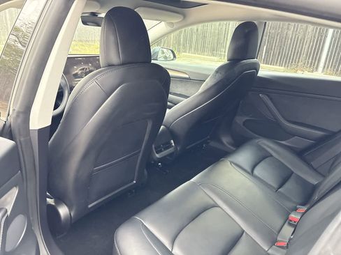 Used 2022 Tesla Model 3 Long Range image 10