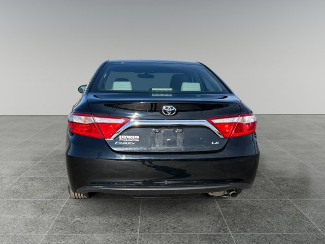 Used 2017 Toyota Camry LE FWD image 4