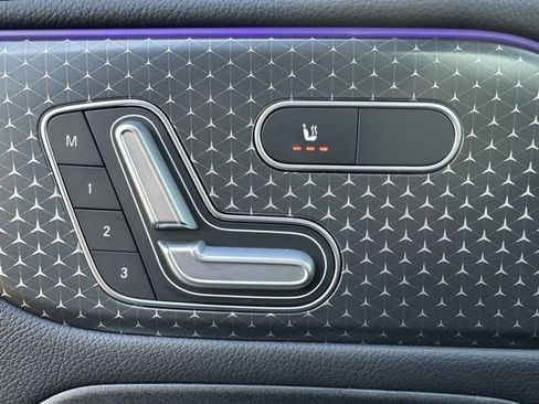 Used 2025 Mercedes-Benz GLB 250 4MATIC image 15