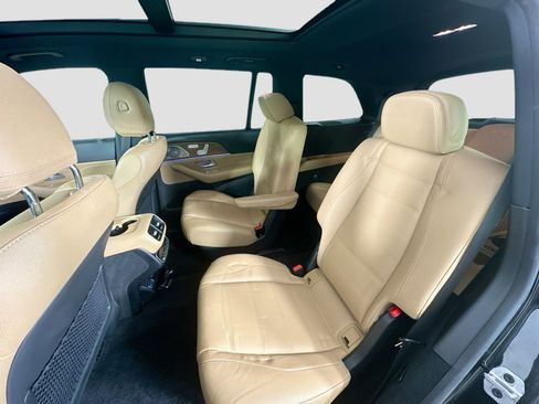Certified 2024 Mercedes-Benz GLS 580 4MATIC image 32