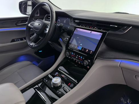 Used 2021 Jeep Grand Cherokee L Overland w/ Advanced Protech Group III image 29