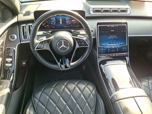 Used 2022 Mercedes-Benz S 580 4MATIC Sedan image 11