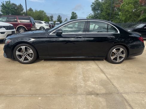 Used 2017 Mercedes-Benz E 300 image 7