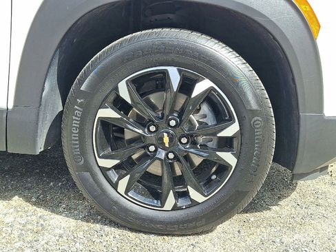 Used 2023 Chevrolet TrailBlazer LT FWD image 27
