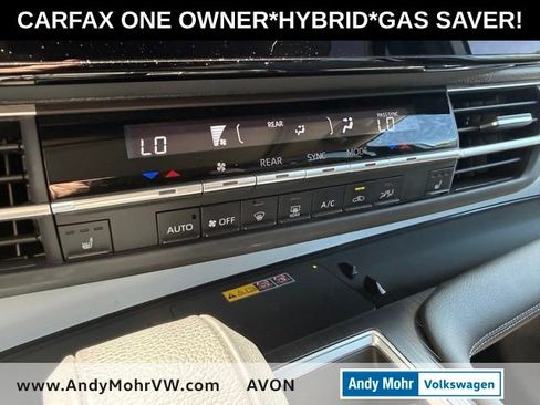 Used 2025 Toyota Sienna XLE FWD image 28
