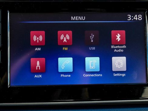 Used 2025 Nissan Versa SV FWD image 20