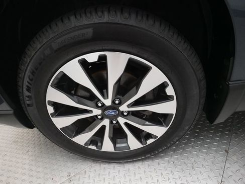 Used 2017 Subaru Outback 2.5i Limited AWD/4WD image 28