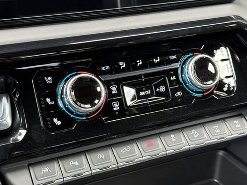 New 2026 GMC Sierra 1500 AT4X w/ LPO, Black Badging Package image 24