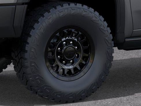 New 2026 GMC Sierra 2500 AT4X w/ AT4X AEV Edition AWD/4WD image 9