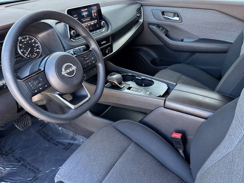 Certified 2023 Nissan Rogue SV image 10