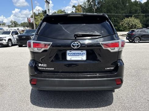 Used 2016 Toyota Highlander Limited FWD image 4