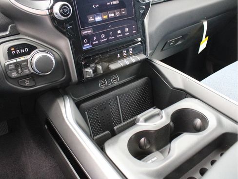 New 2026 RAM 1500 Big Horn AWD/4WD image 24