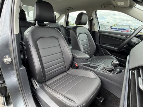 Used 2024 Volkswagen Jetta SE FWD image 27
